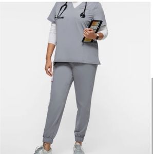 Jaanu scrub set size small